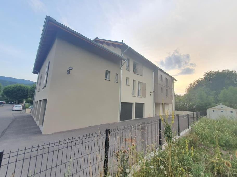 Апартаменты Superbe T2 Duplex Vue Sur Les Montagnes Шорж Экстерьер фото